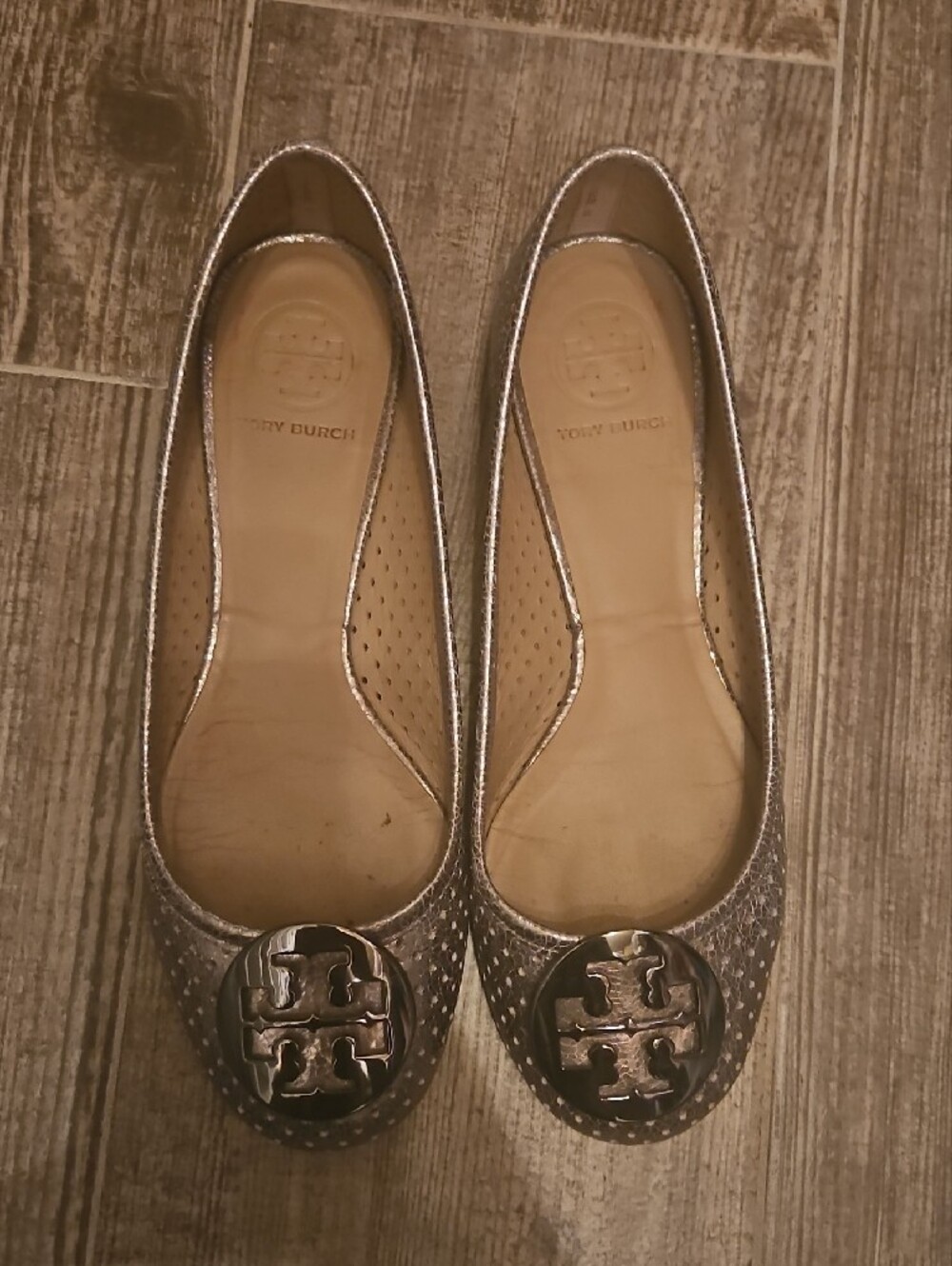 Tory Burch Silver Perforated Logo Ballet Flats - Picture 2 of 4